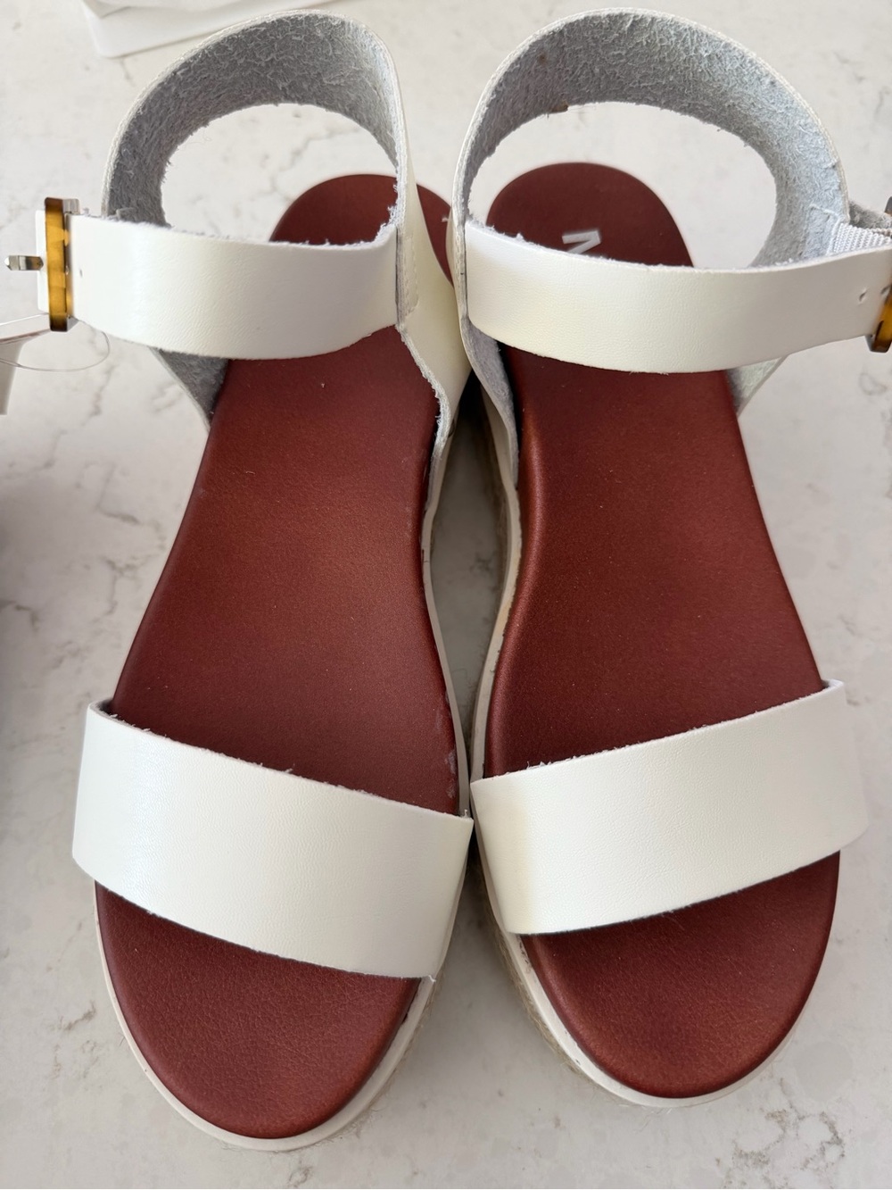 Mia White Leather Strap Women's Sandals with Brown Footbed new with tags